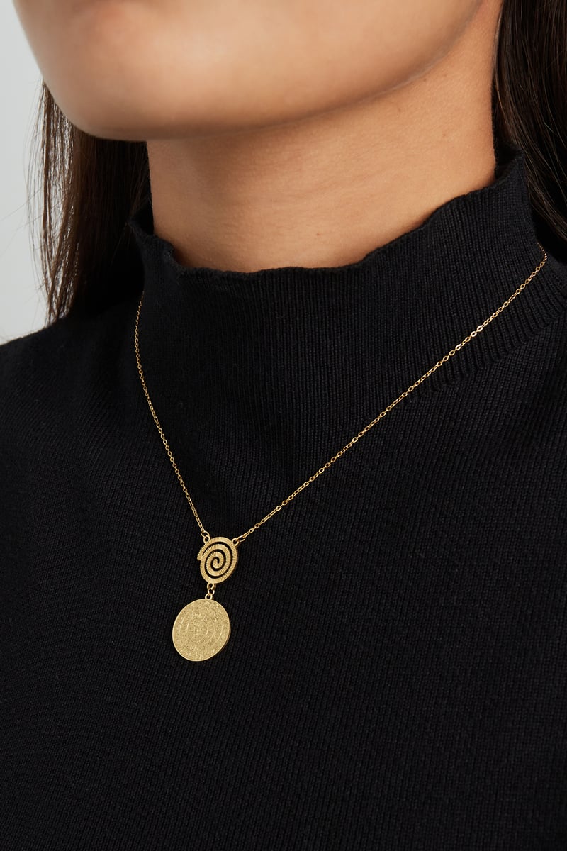 fun & fancy necklace