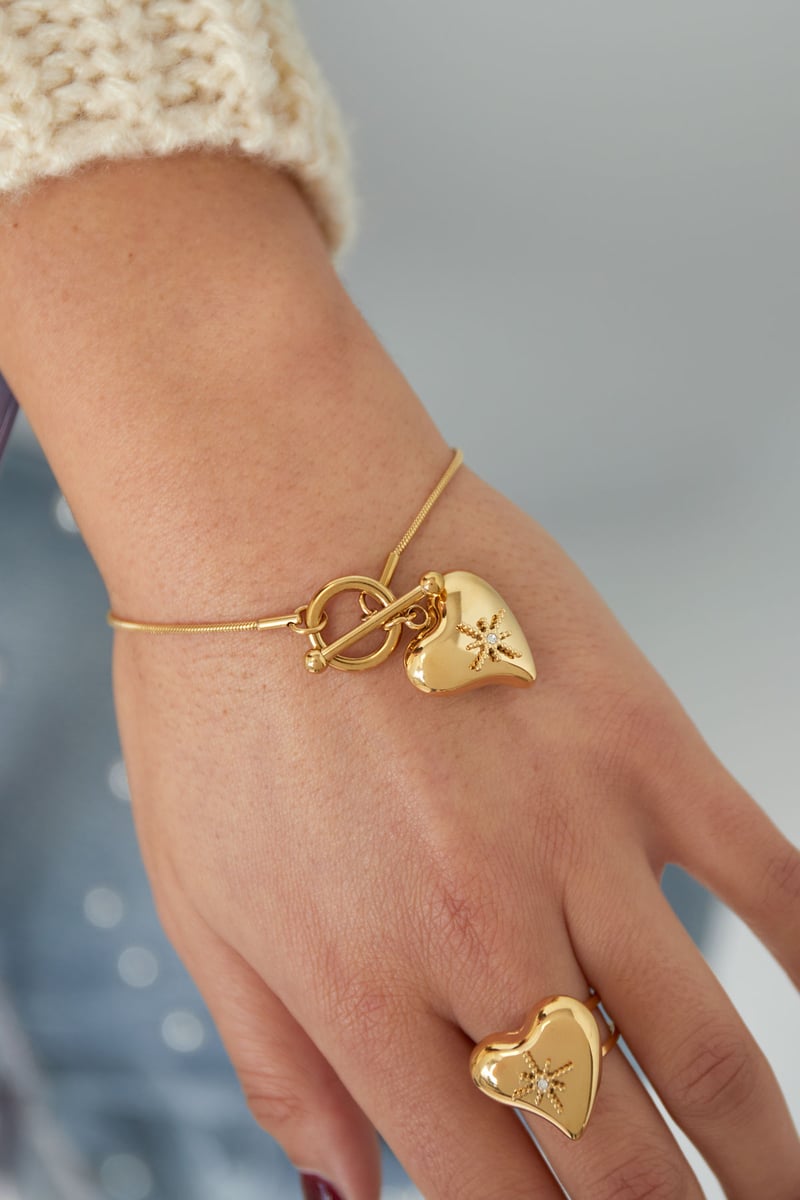 lock bracelet with big heart pendant