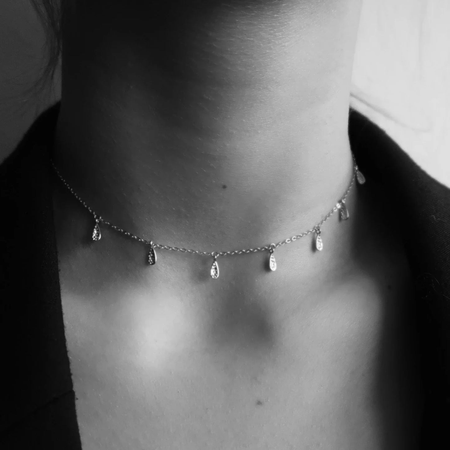 LEA CHOKER